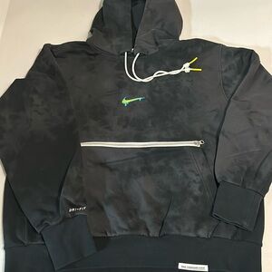 Nike Peace Love Basketball Black Tie-dyed hoodie Men’s Large Swoosh dri-fit